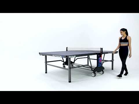 Demonstrating how to open and close the Outdoor 10 Table Tennis Table